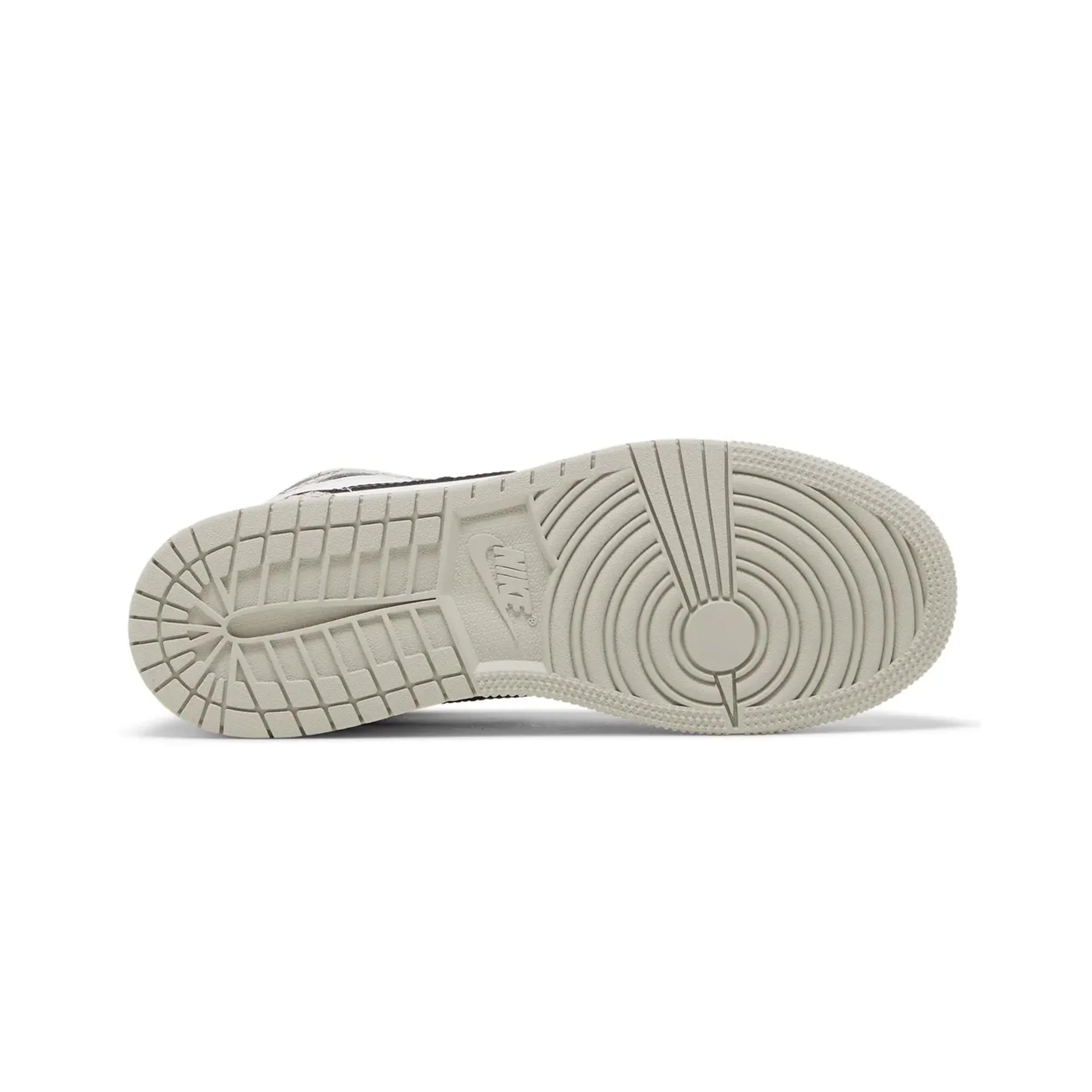 Air Jordan 1 Retro High OG 'White Cement' GS (2023) - Image 5