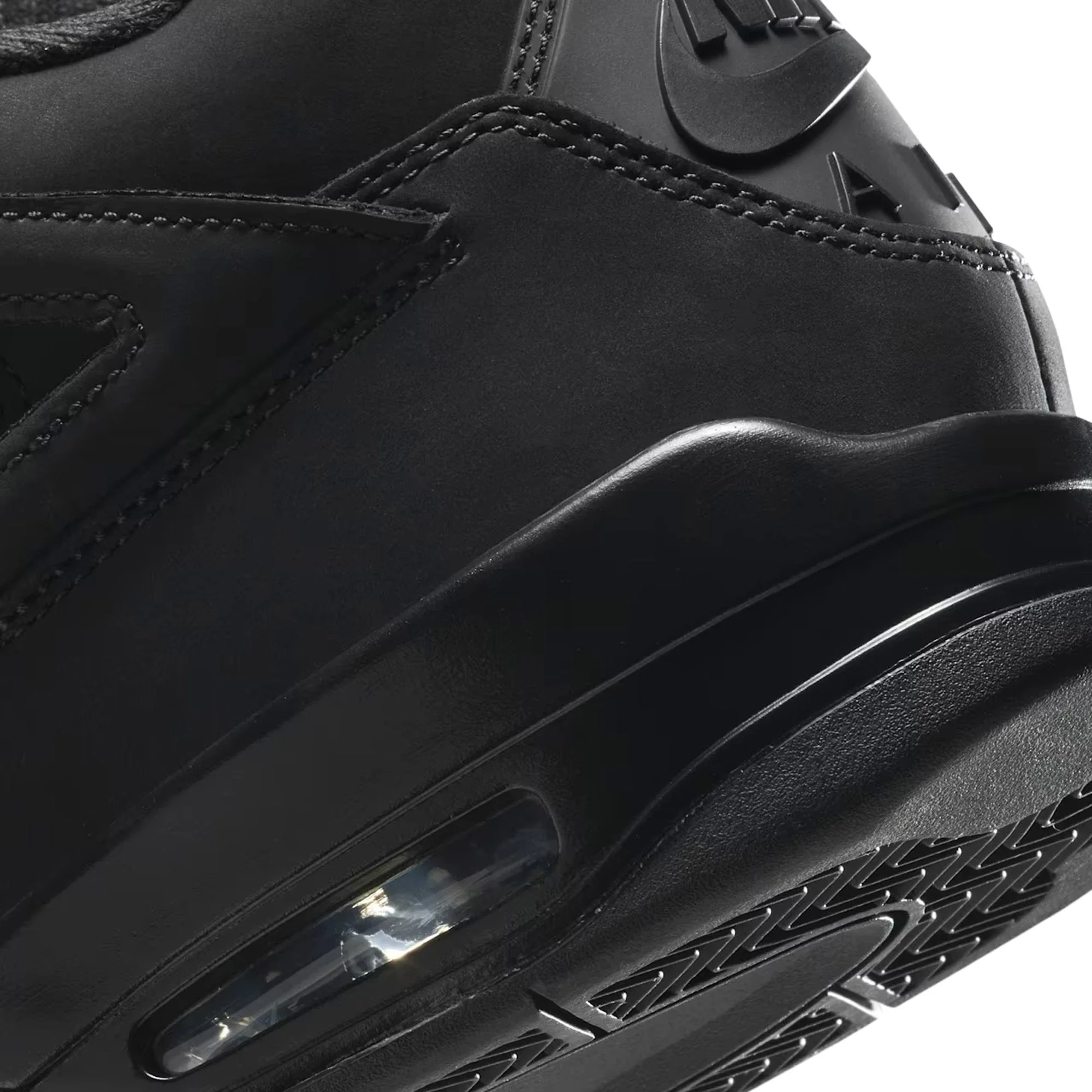 Air Jordan 4 Retro 'Black Cat' (2025) - Image 8