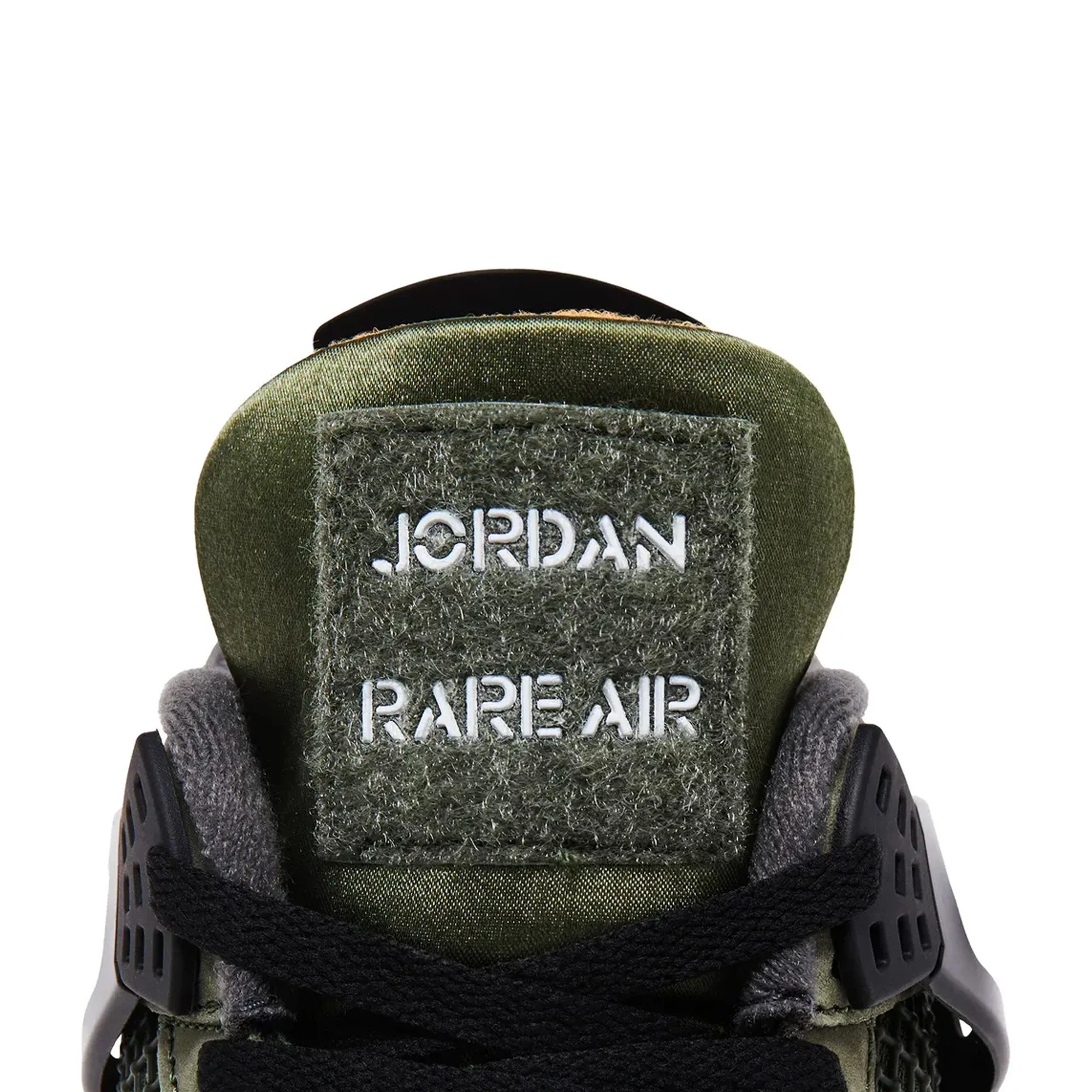 Air Jordan 4 Retro OG SP 'Undefeated' (2025) - Image 8