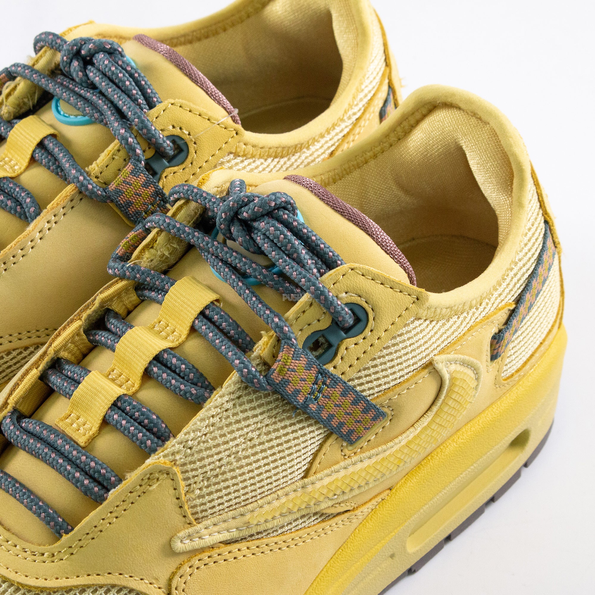Nike Air Max 1 x Travis Scott Cactus Jack 'Saturn Gold' (2022) - Image 9