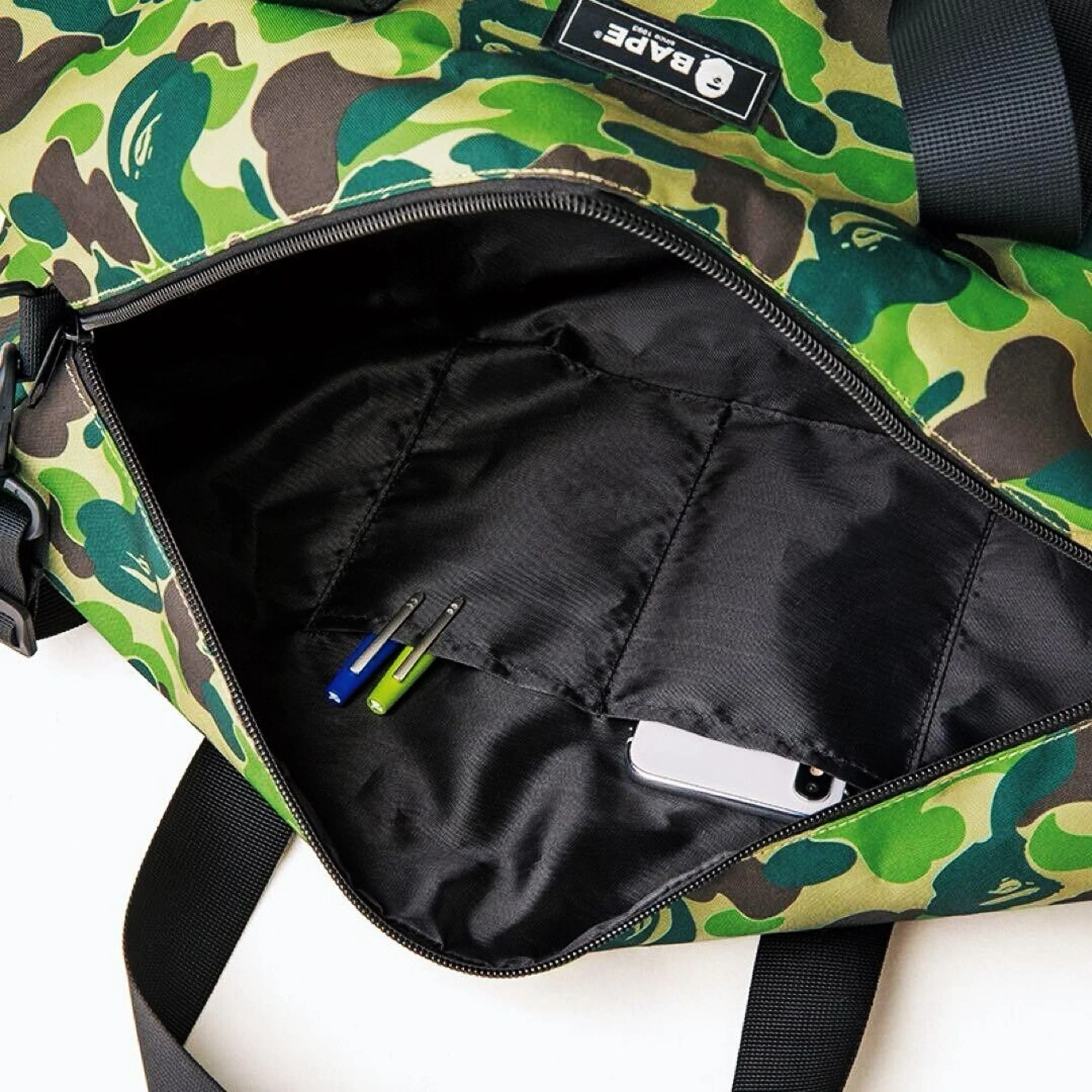 BAPE Magazine Exclusive Large Camo Duffle (2020) - Image 3