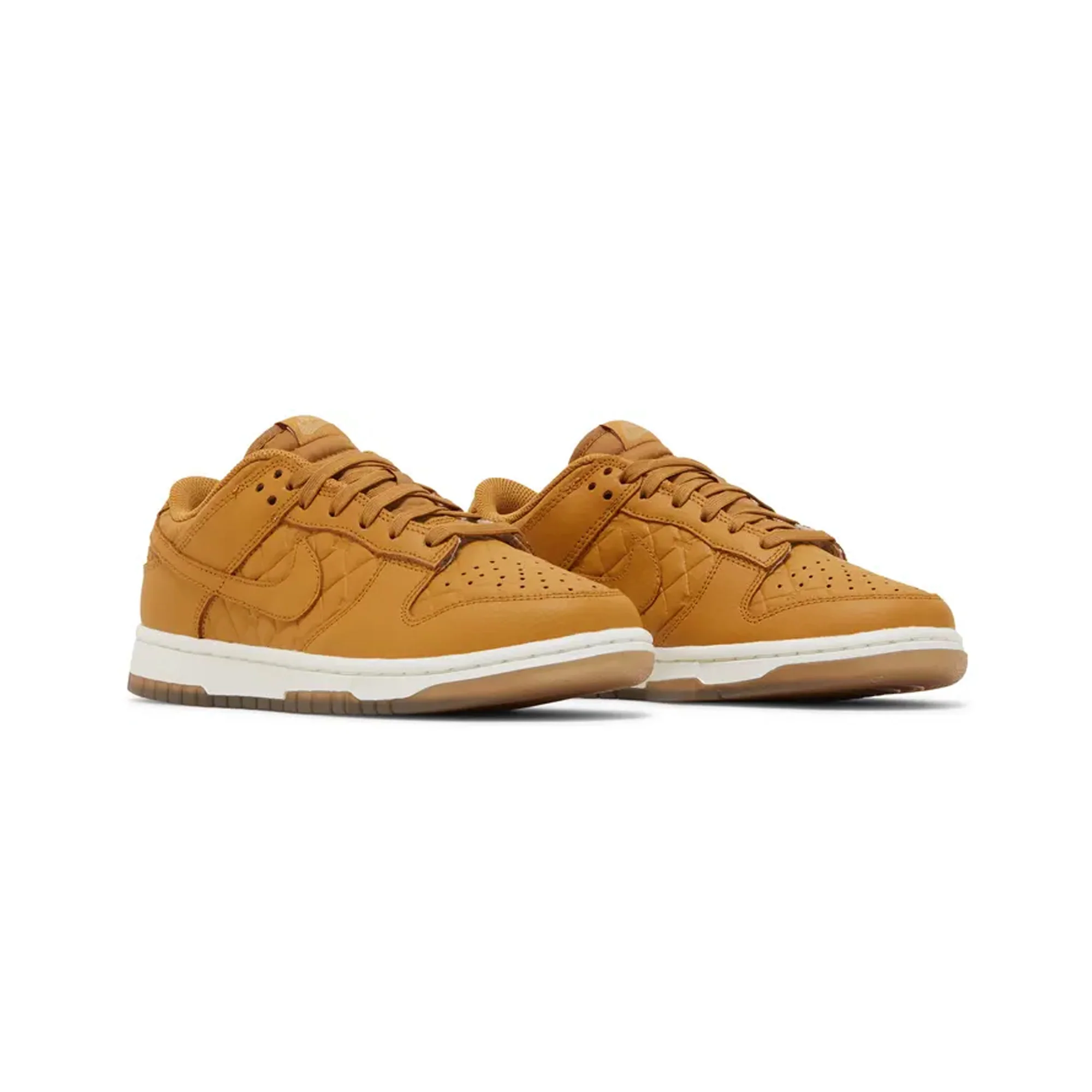 Nike Dunk Low Quilted 'Wheat' W (2022) - Image 2