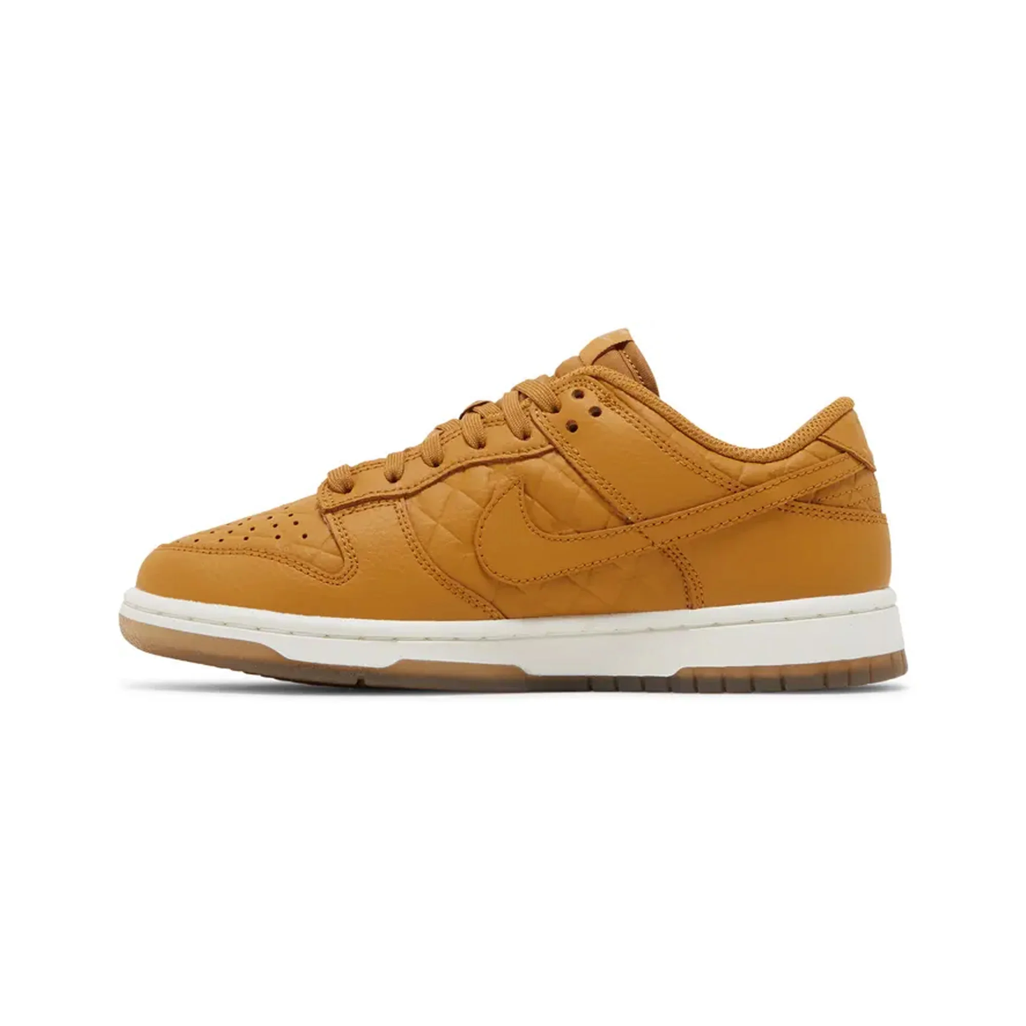 Nike Dunk Low Quilted 'Wheat' W (2022) - Image 3