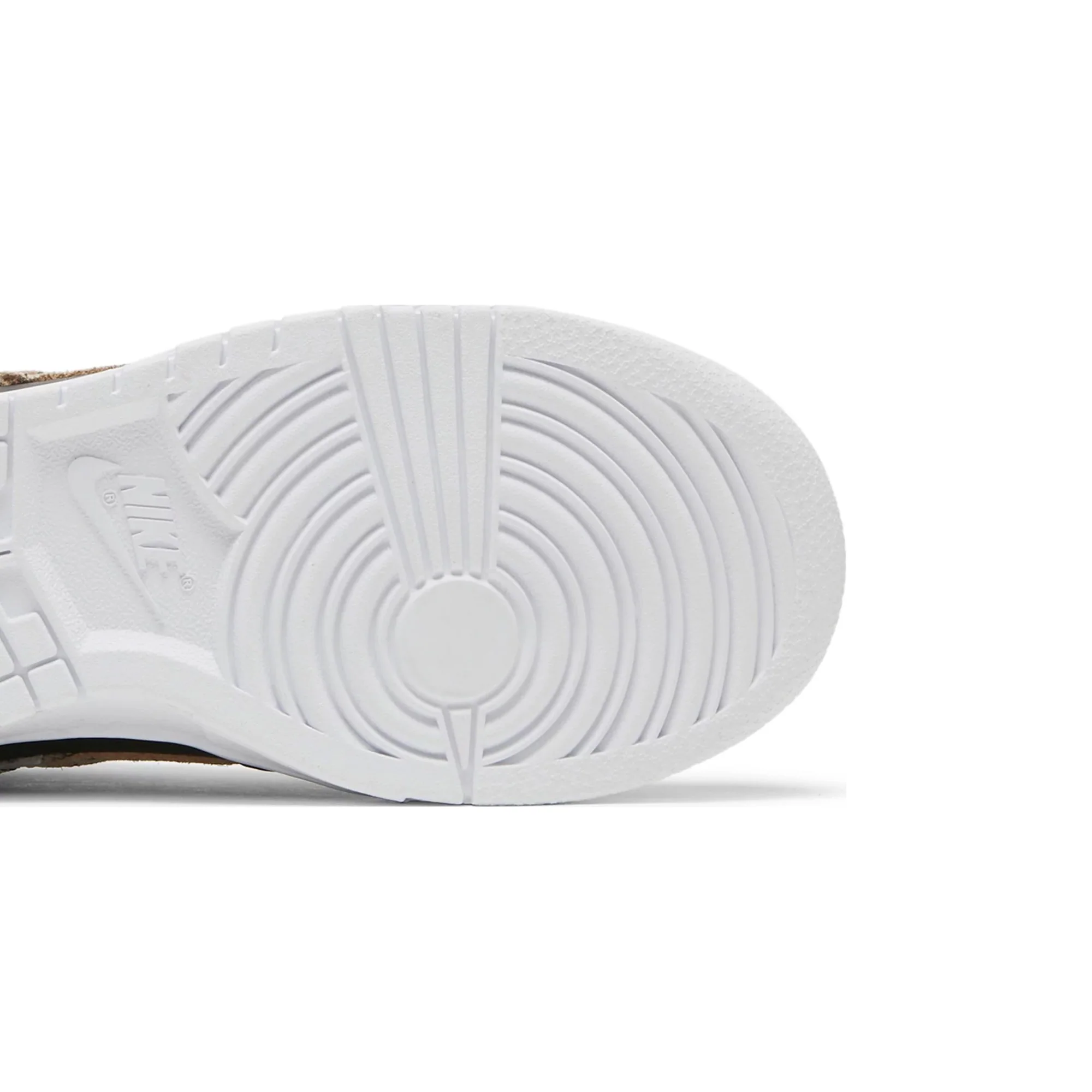 Dunk Low SE 'Animal Instinct' Black W - Image 8