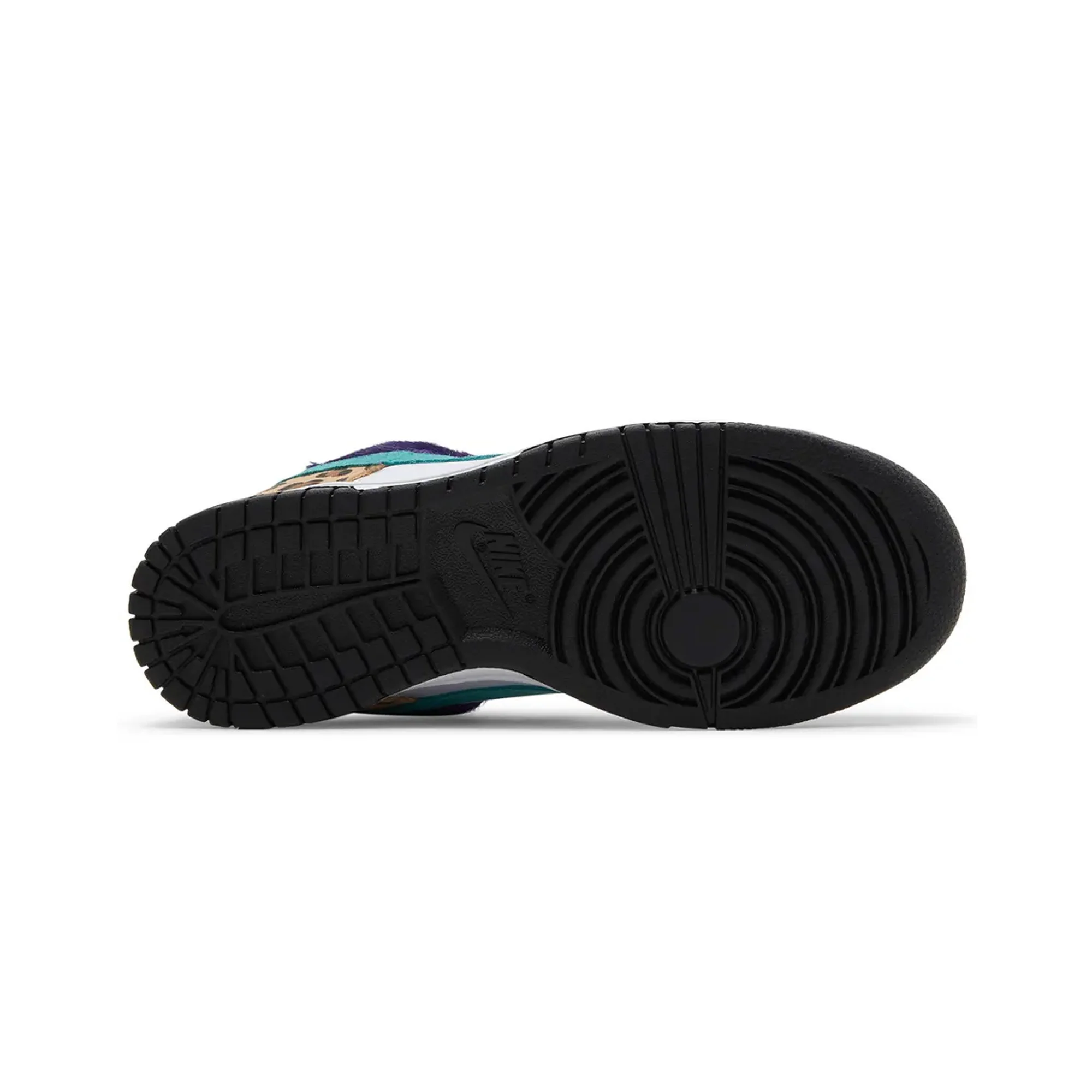 Nike Dunk Low SE 'Safari' W (2022) - Image 5