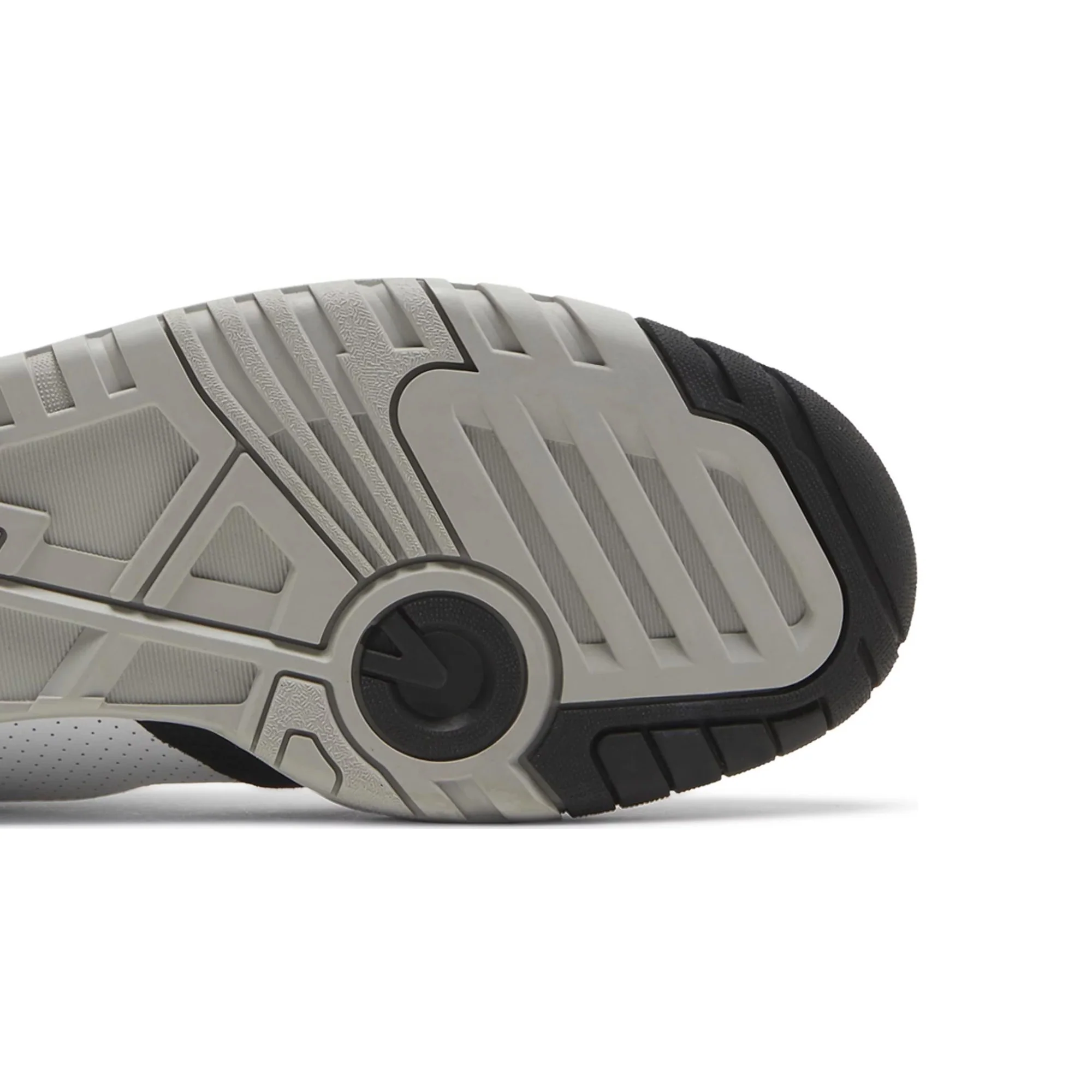 550 'White Black Rain Cloud' GS (2023) - Image 8