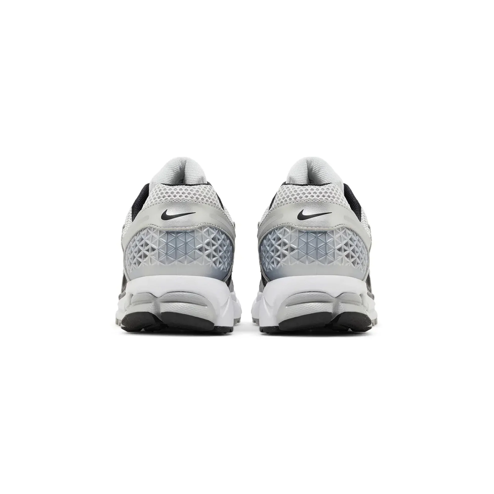 Nike Air Zoom Vomero 5 'Metallic Silver Black' - Image 4