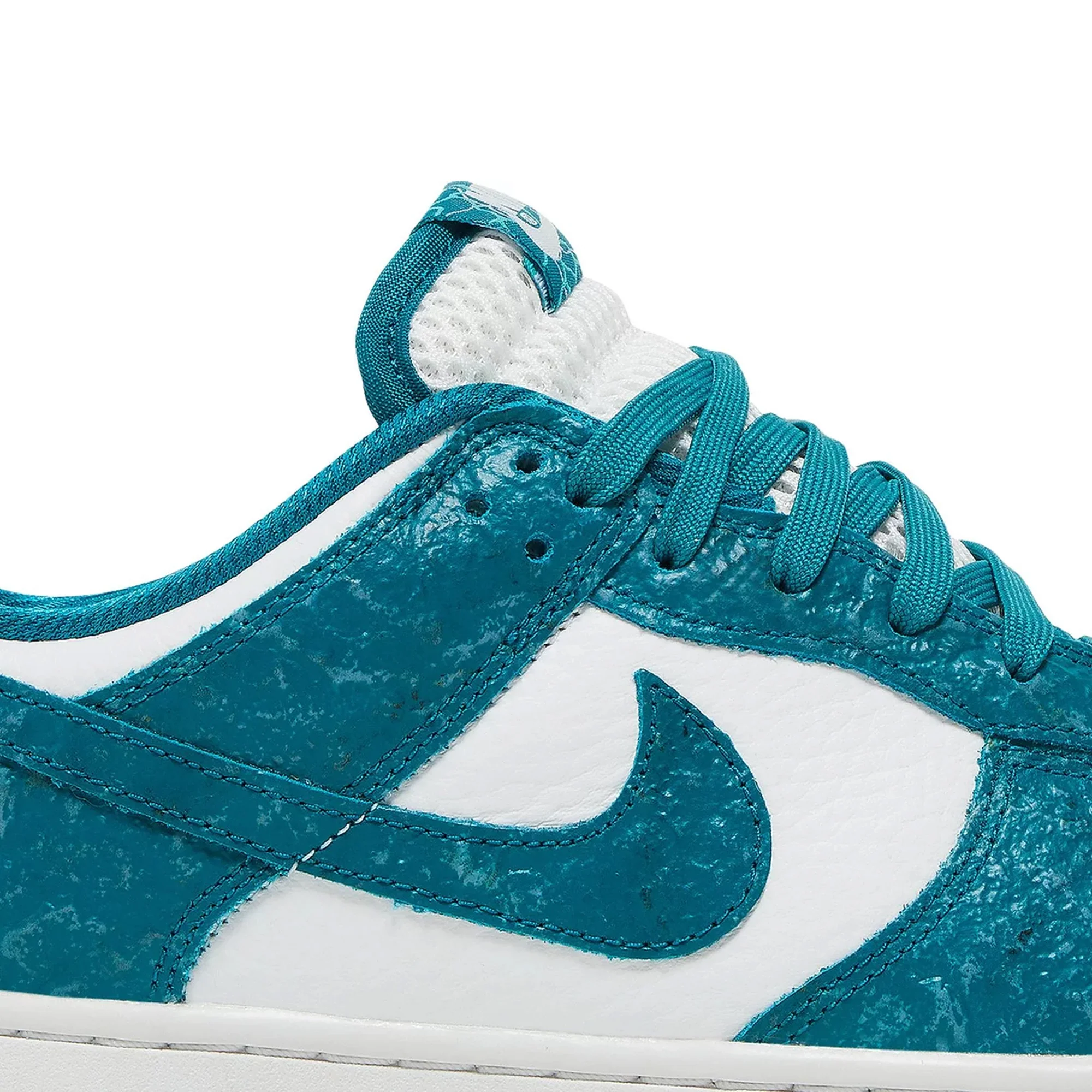 Nike Dunk Low 'Ocean' Women's (2022) - Image 6