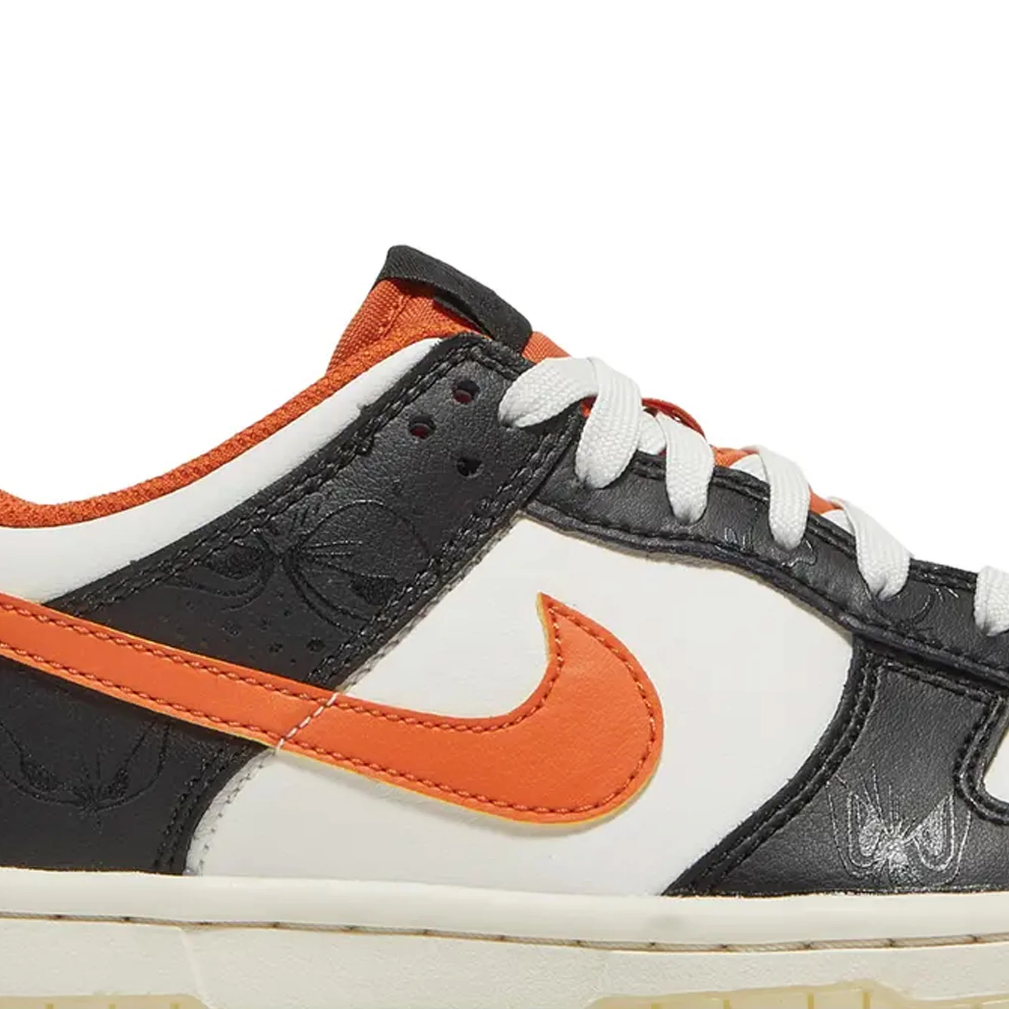 Dunk Low PRM 'Halloween' GS (2021) - Image 6