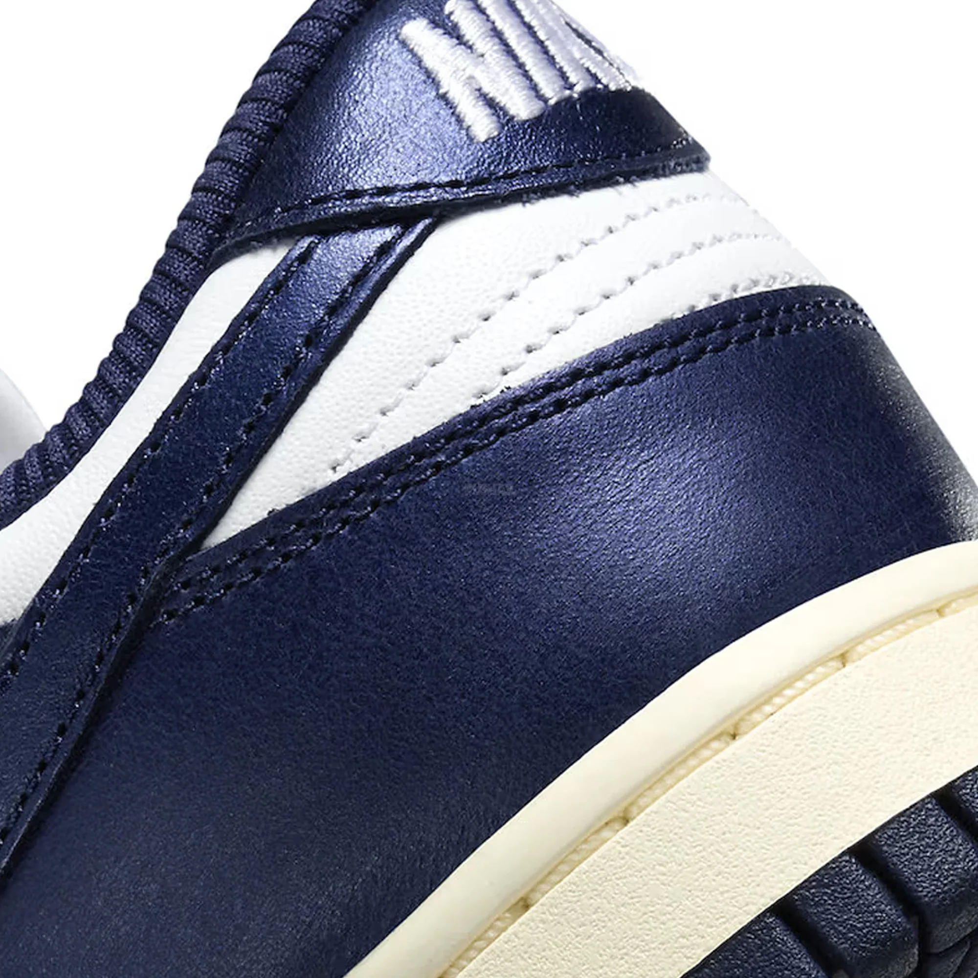 Dunk Low PRM 'Vintage Navy' Women's (2023) - Image 8