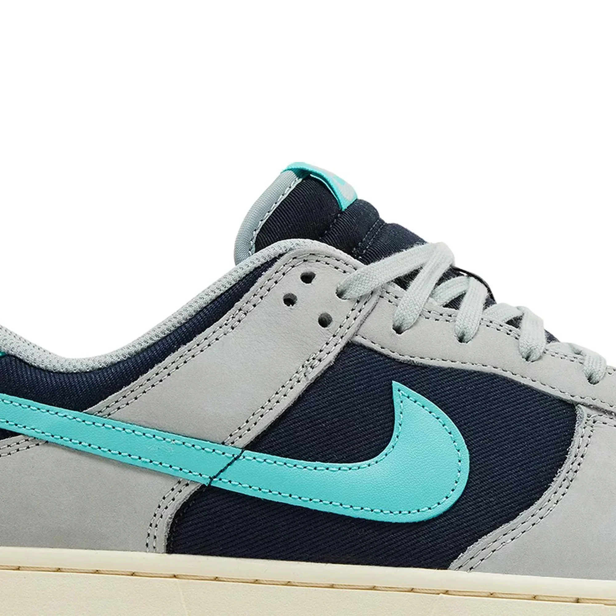 Nike Dunk Low Retro Premium 'Light Pumice Green Frost' - Image 6