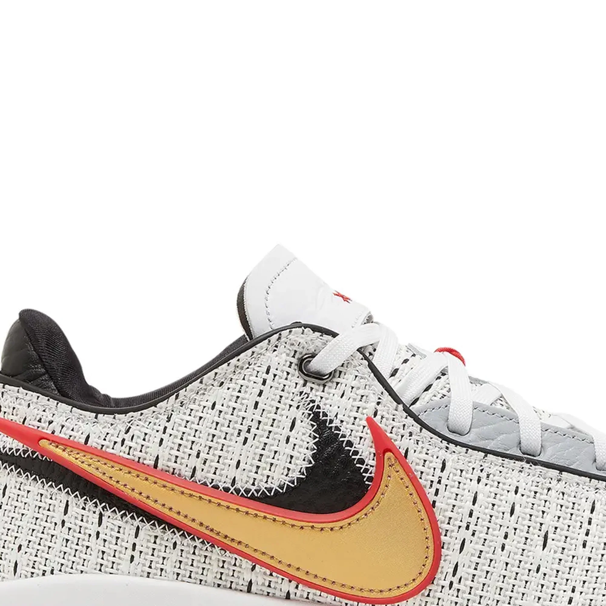 Nike LeBron 20 'The Debut' (2022) - Image 6