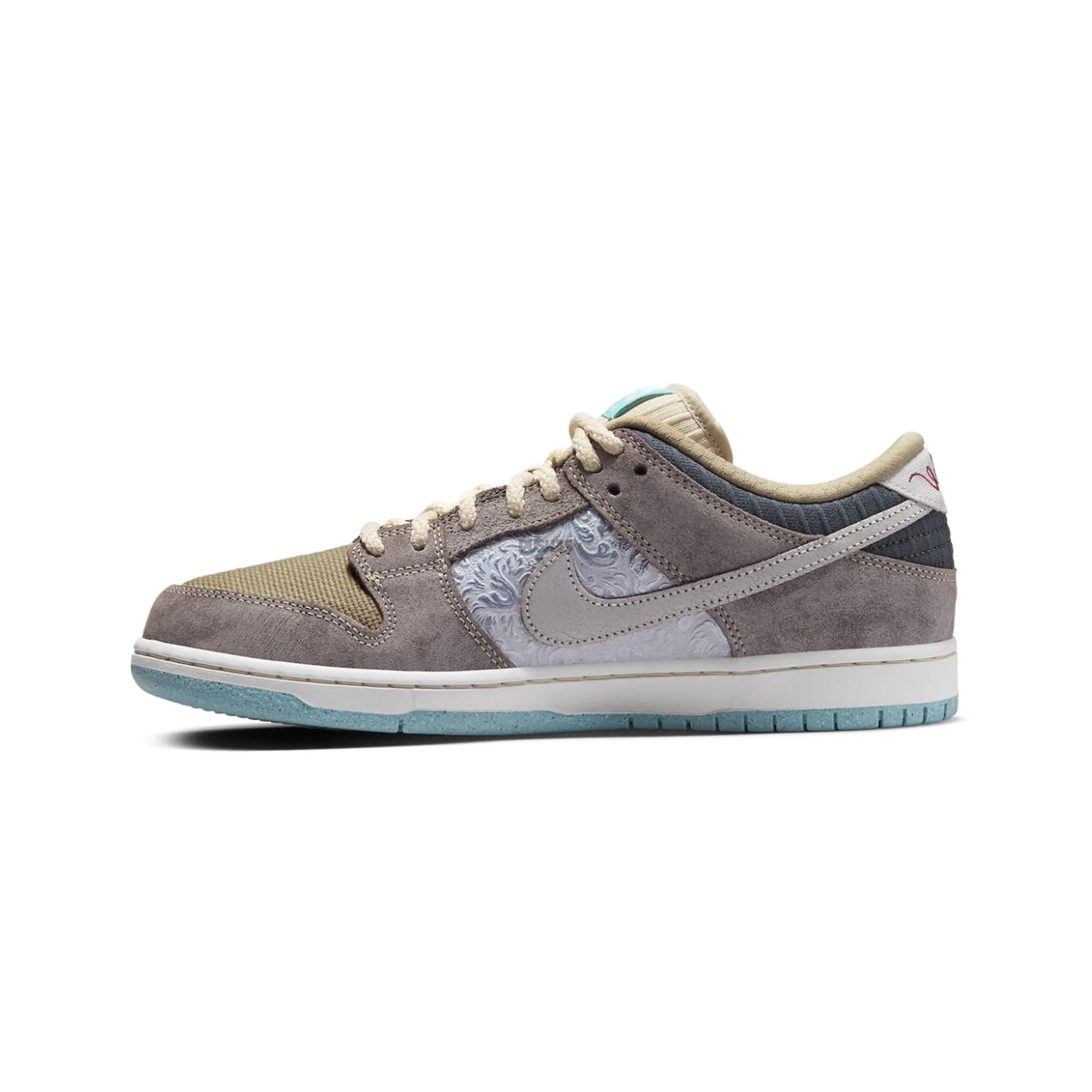Nike SB Dunk Low 'Big Money Savings' (2024) - Image 3