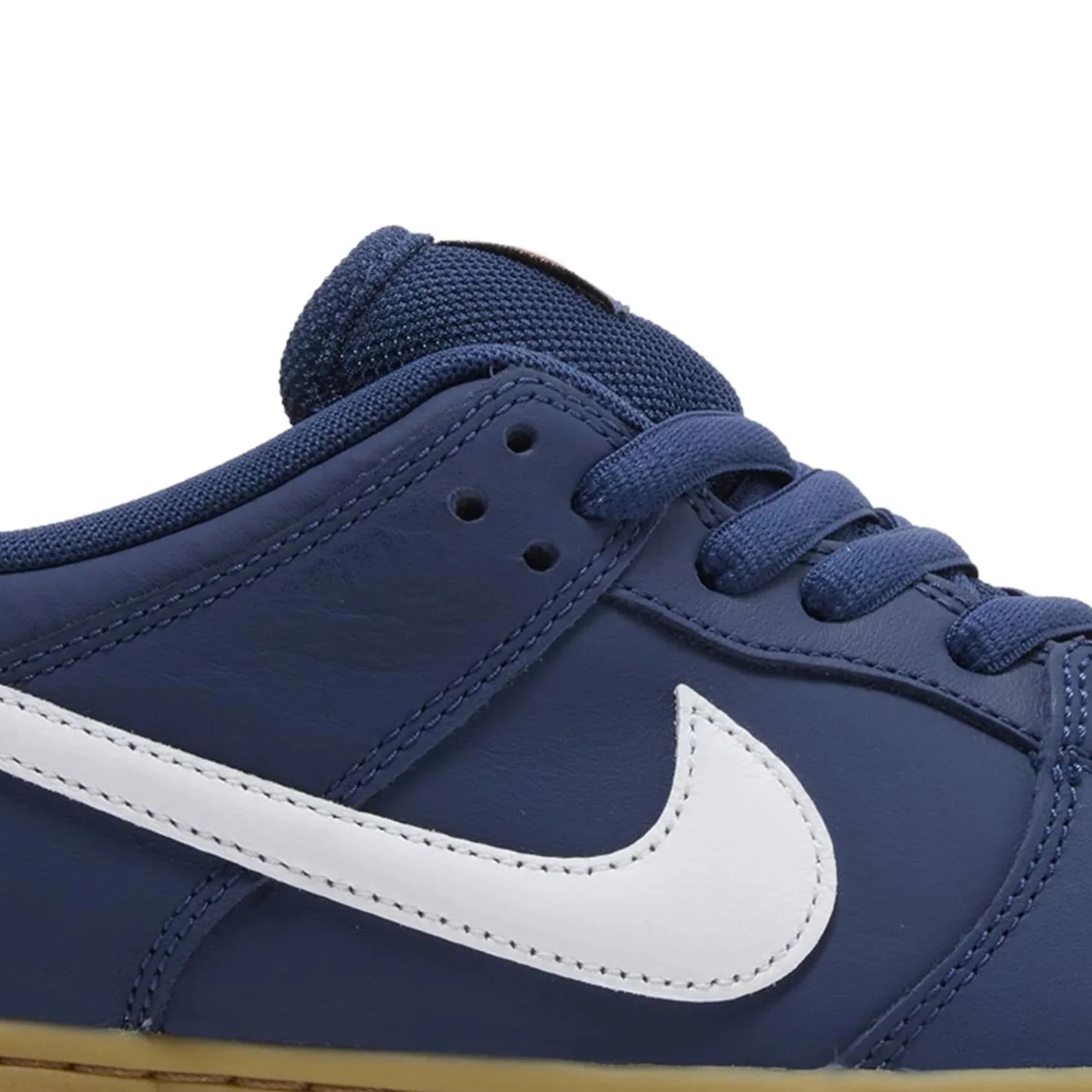 Nike SB Dunk Low 'Navy Gum' (2024) - Image 6