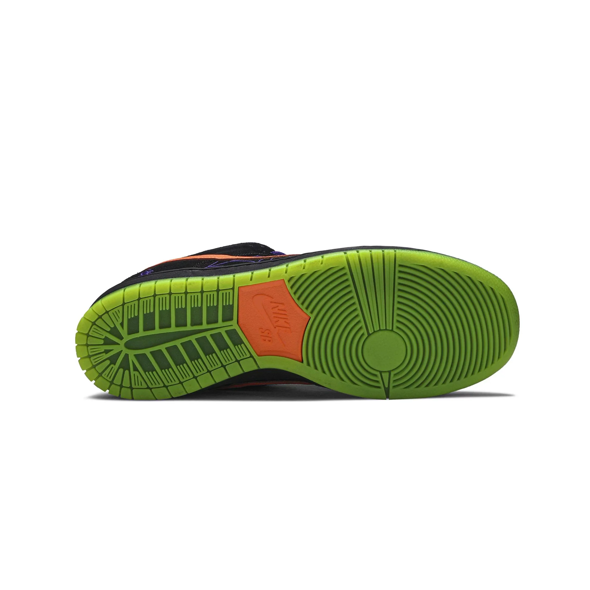 Nike SB Dunk Low 'Night of Mischief Halloween' (2019) - Image 5