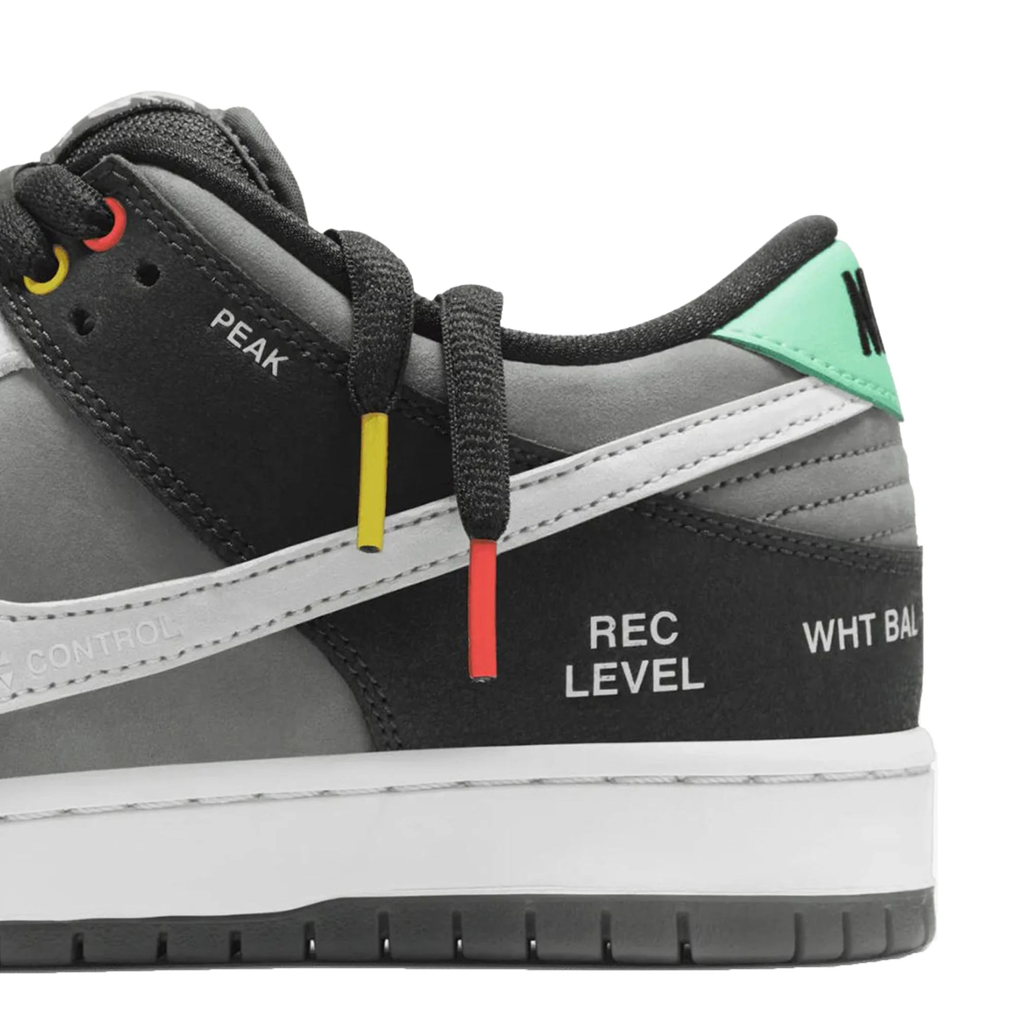 Nike SB Dunk Low 'VX1000' (2021) - Image 9