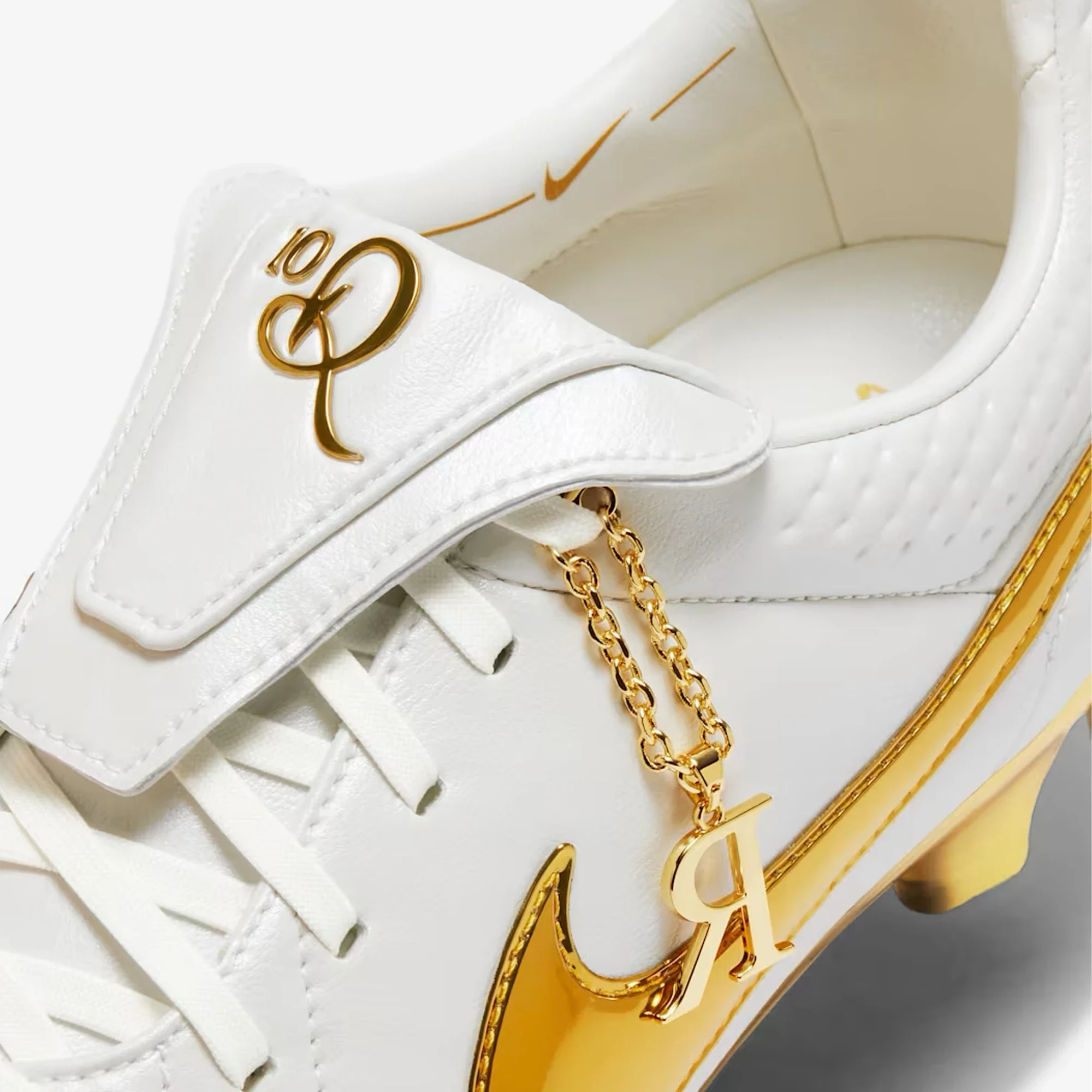 Nike Tiempo Legend RGN FG SE 'Ronaldinho Touch of Gold' (2025) - Image 11