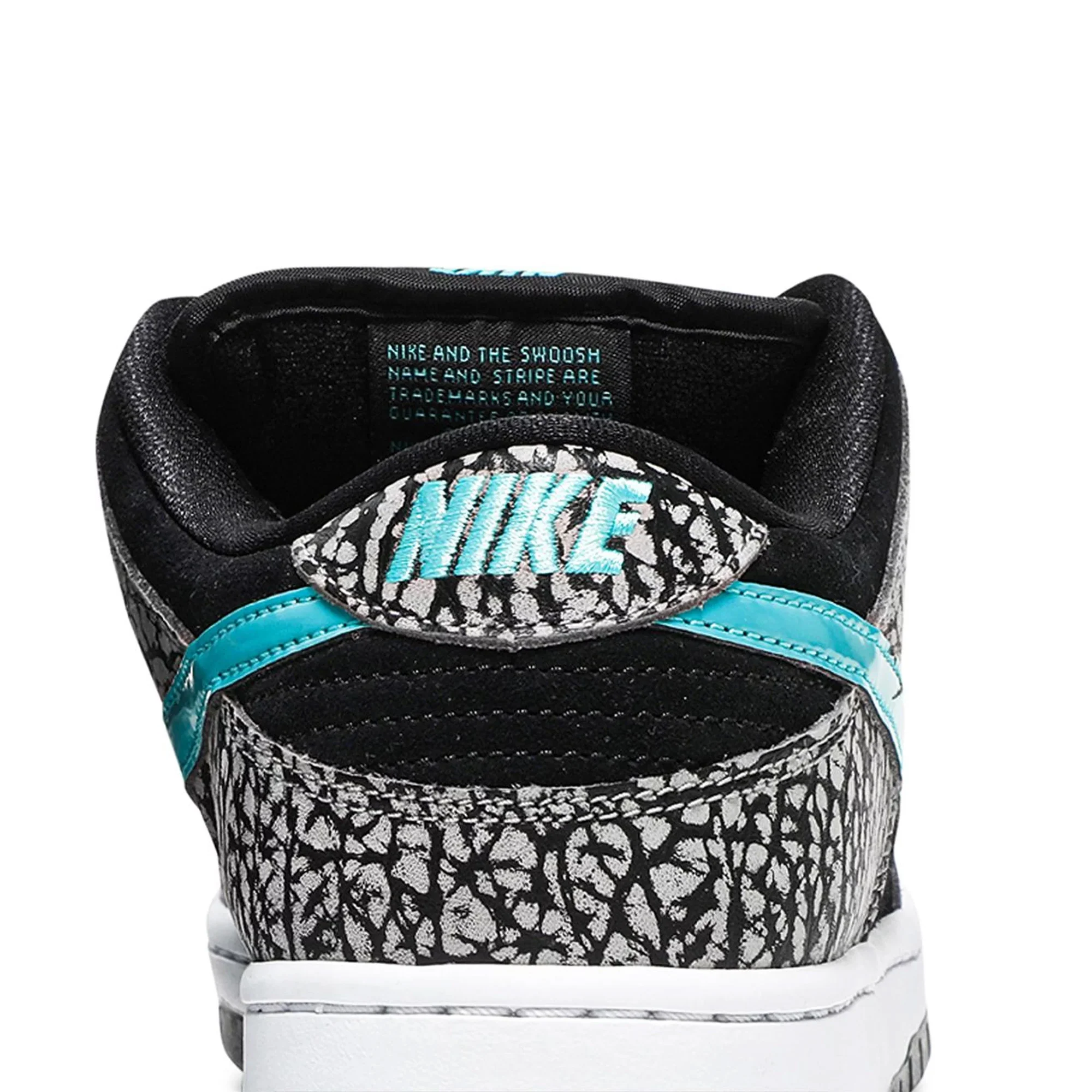 SB Dunk Low 'Atmos Elephant' - Image 6