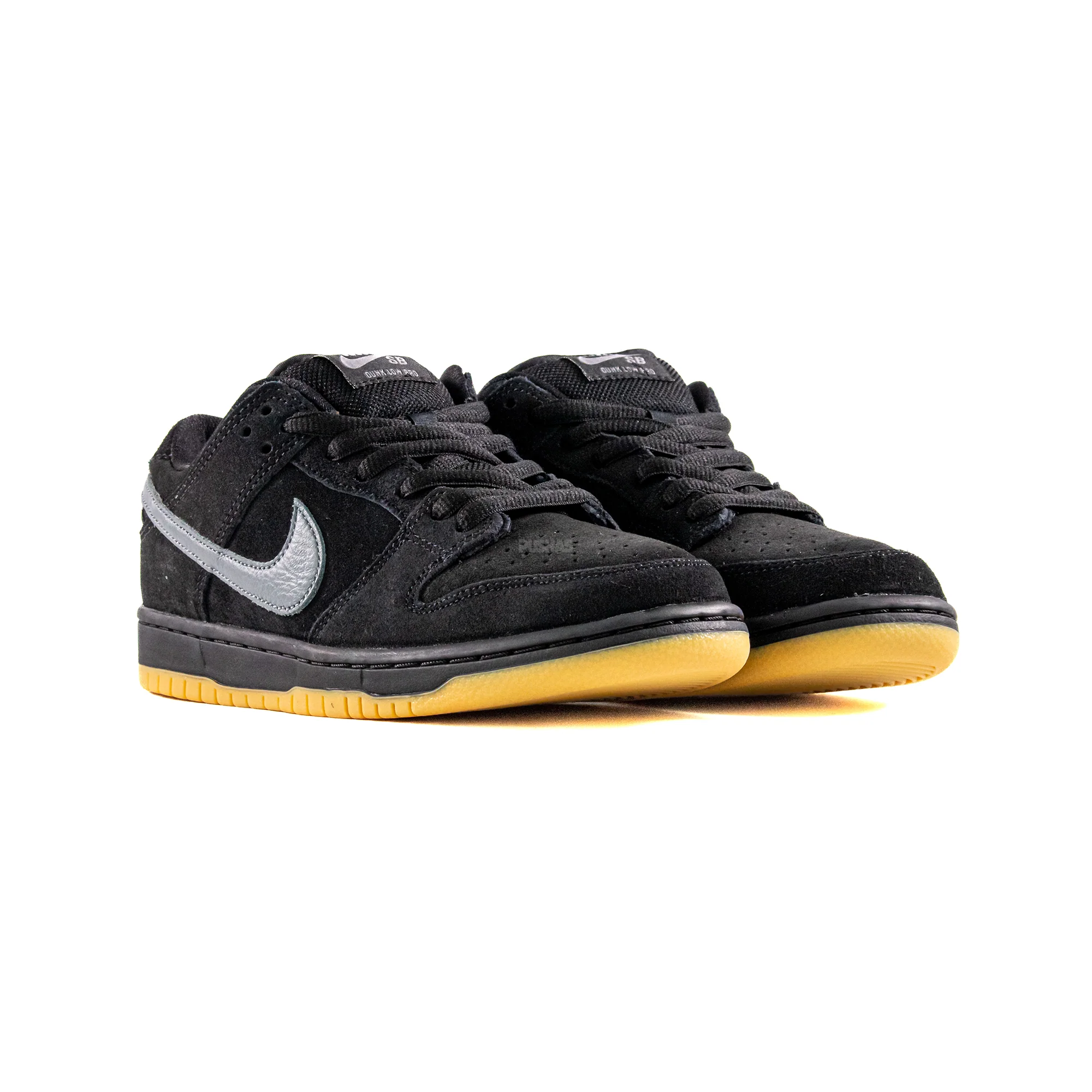 Nike SB Dunk Low 'Fog' (2021) - Image 2
