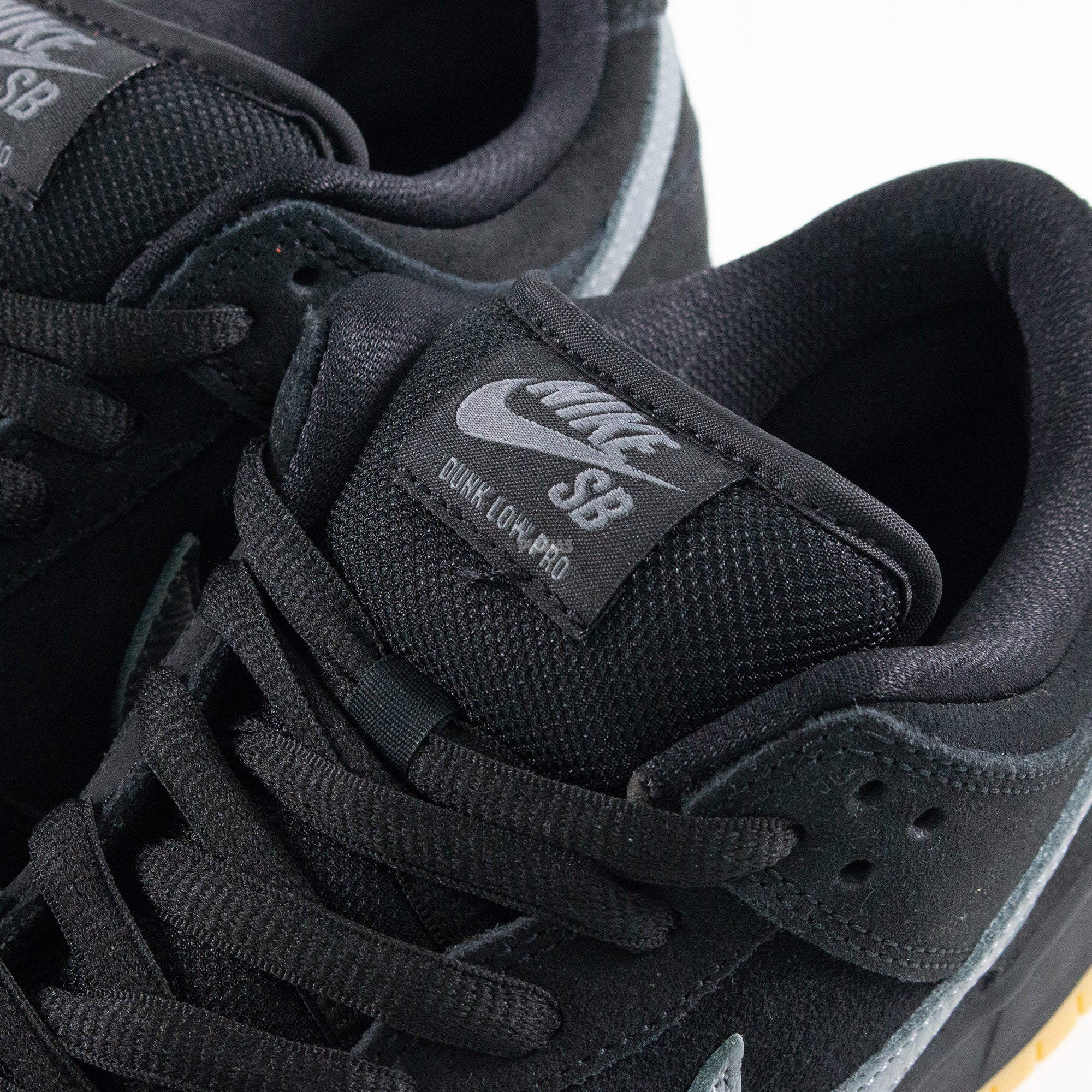 Nike SB Dunk Low 'Fog' (2021) - Image 9