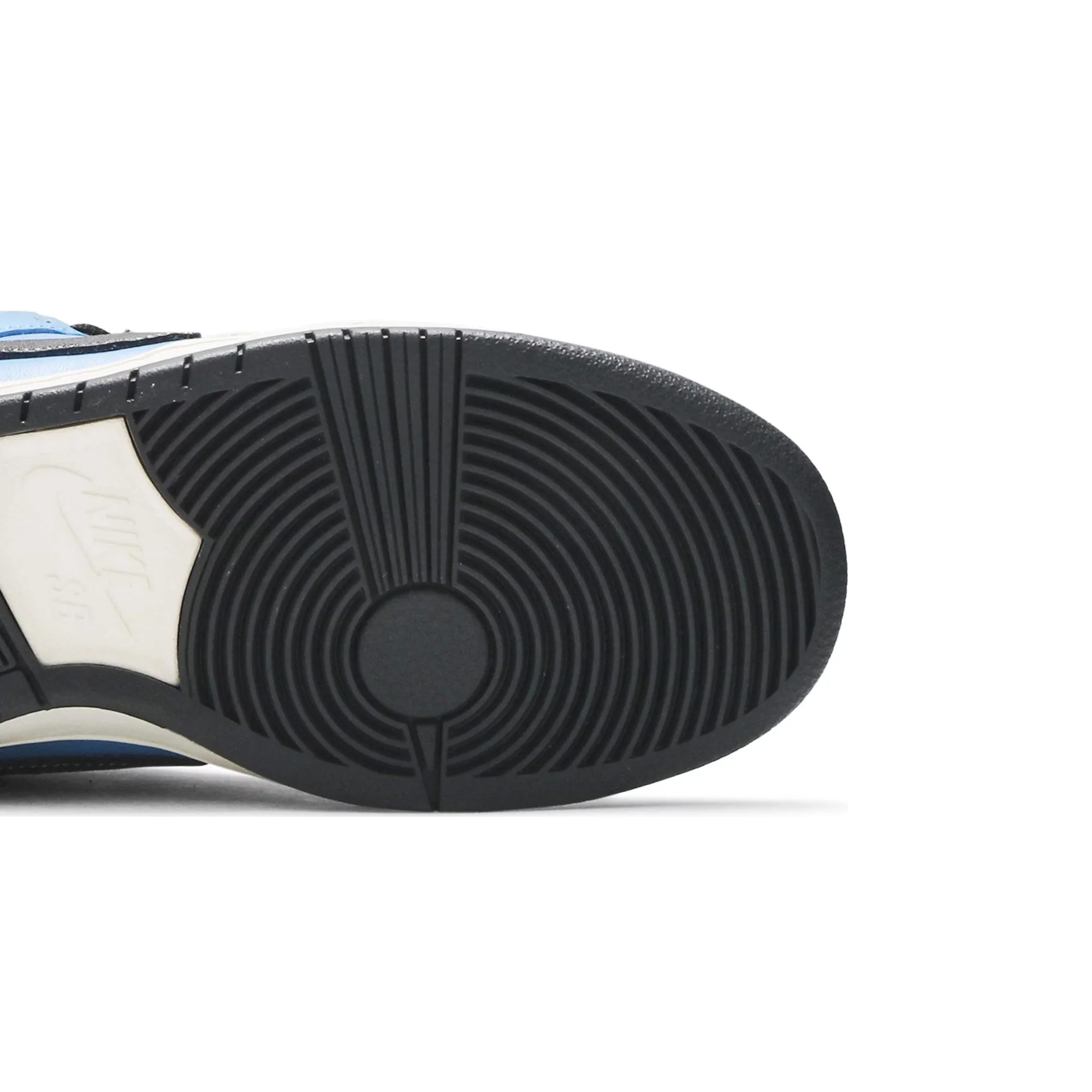 SB Dunk Low Pro 'Instant' - Image 9