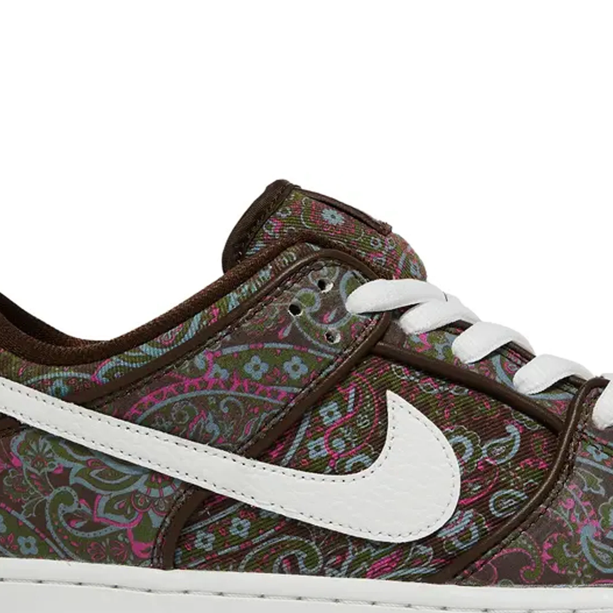 Nike SB Dunk Low Pro 'Paisley Brown' (2022) - Image 6