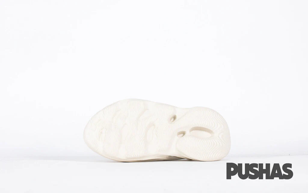 Yeezy Foam 'RNNR Ararat' - Image 5