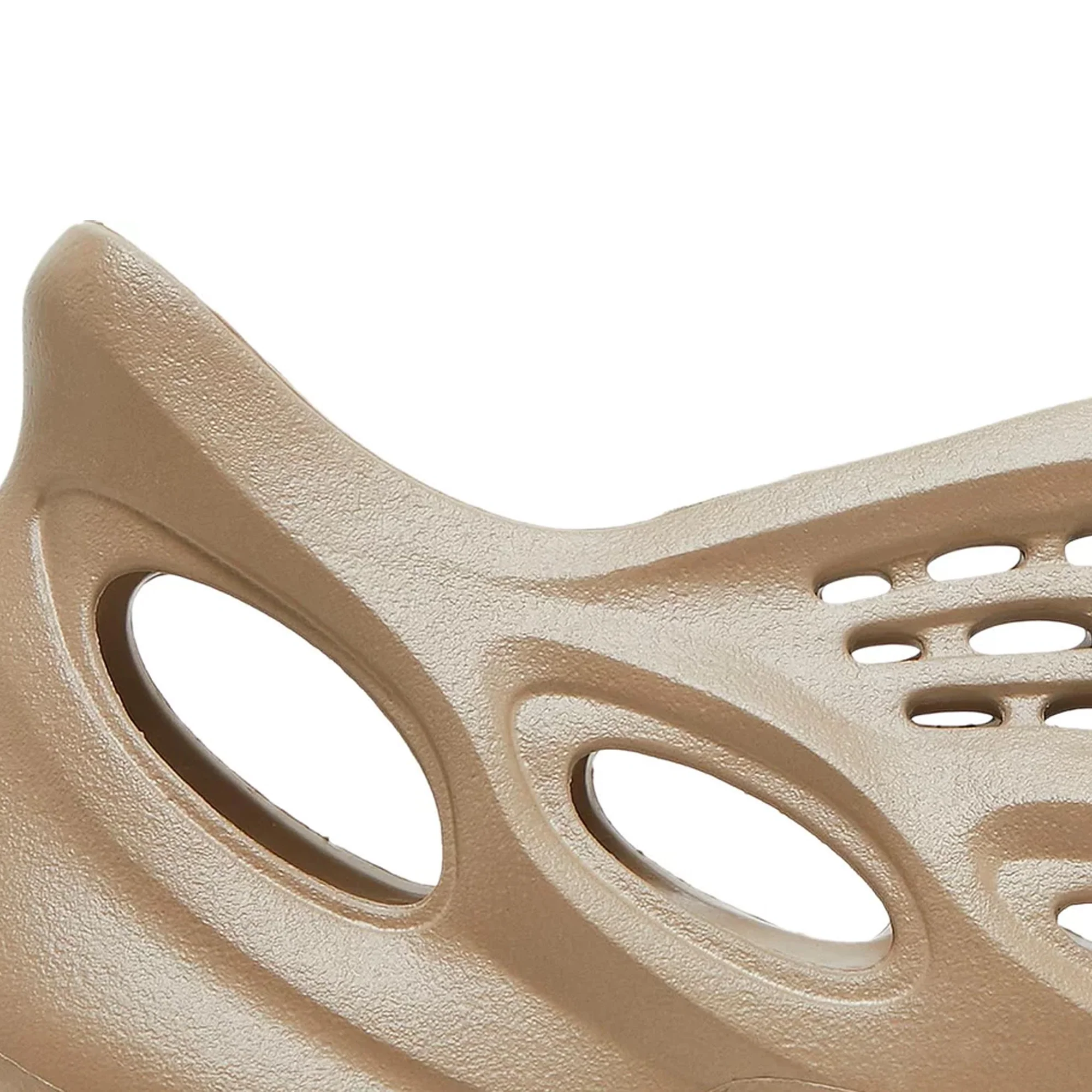Yeezy Foam RNNR 'Mist' (2022) - Image 6