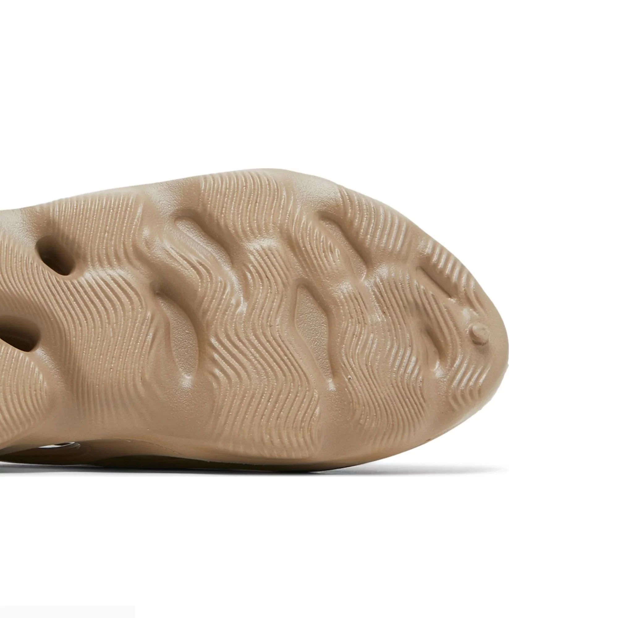 Yeezy Foam RNNR 'Mist' (2022) - Image 8